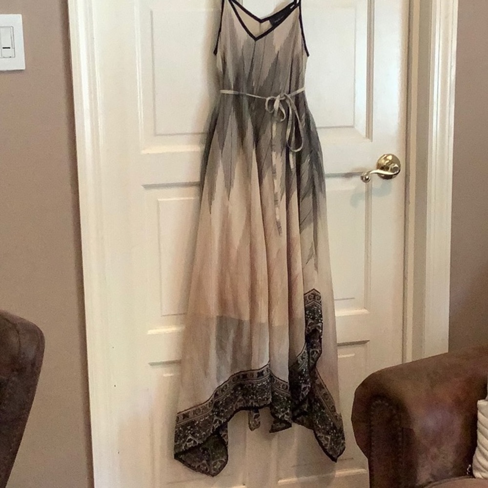 Maternity asymmetrical bottom beige/black dress size SP